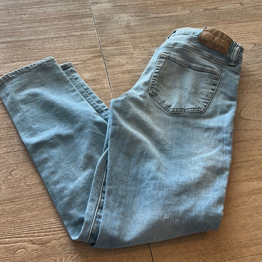 Men’s next level American Eagle jean size 30x32